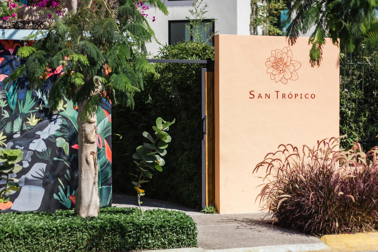 San Tropico Boutique Hotel & Peaceful Escape プエルトバラータ エクステリア 写真