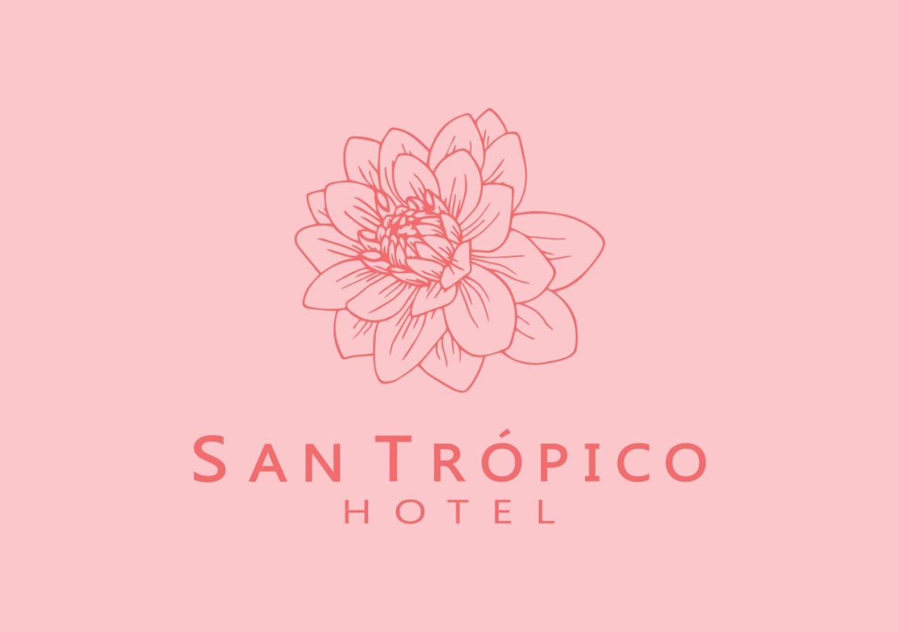 San Tropico Boutique Hotel & Peaceful Escape プエルトバラータ エクステリア 写真